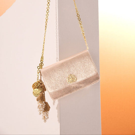 BOLSA CARTEIRA FOREVER PEQUENA COURO STELLARE OURO LIGHT