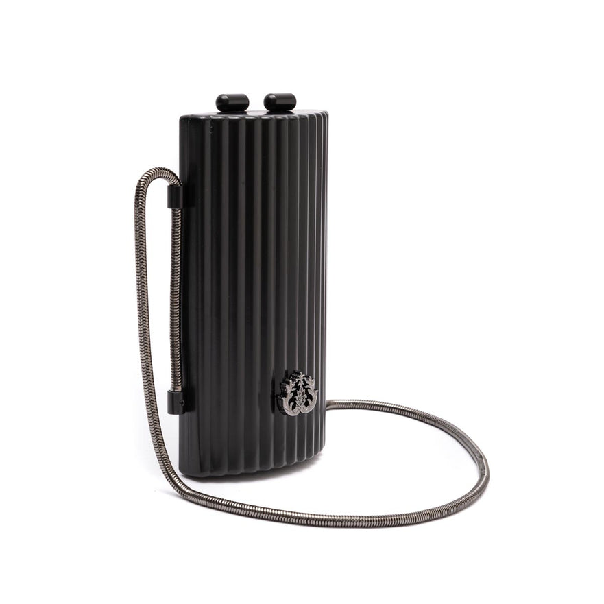 BOLSA CLUTCH CANTIL MINI METAL PRETA