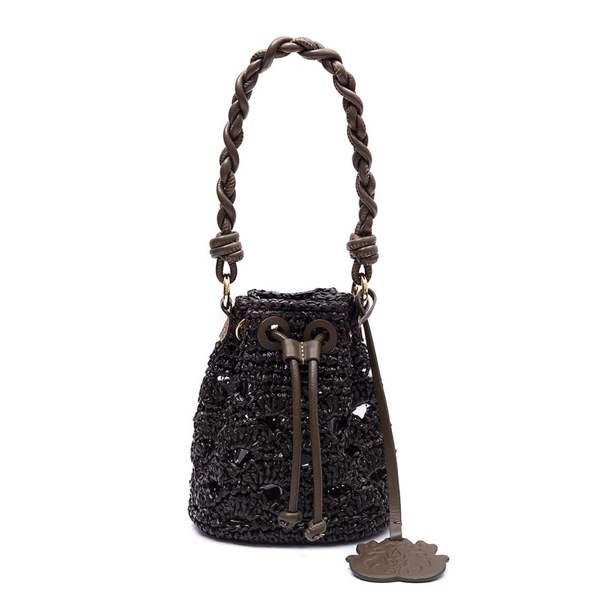 BOLSA BUCKET SOFT PEQUENA CROCHE RÁFIA PRETA