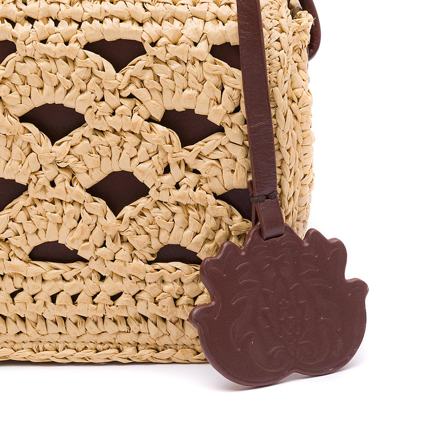 BOLSA FLAP CROCHÊ PEQUENA  MONOGRAMA SOFT RAFIA CREME