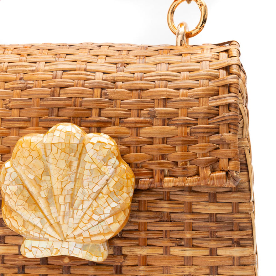 BOLSA TOP HANDLE RATTAN PEQUENA NATURAL FECHO CONCHA