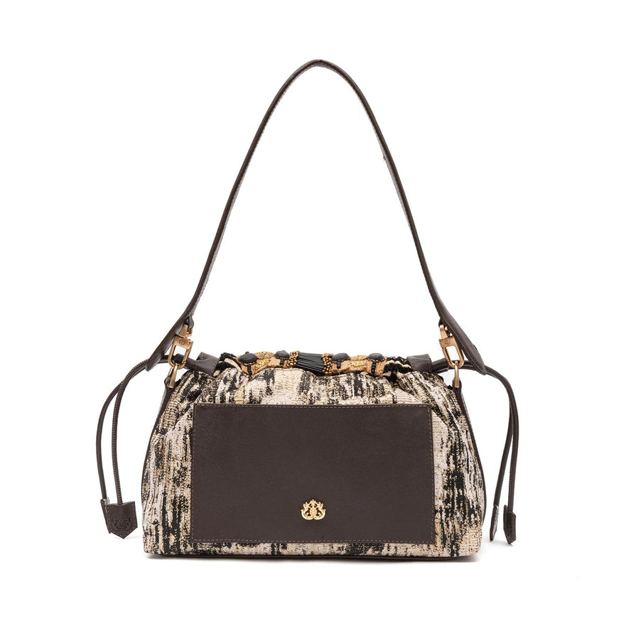 BOLSA FLAP MÉDIA TAPECARIA BORDADA