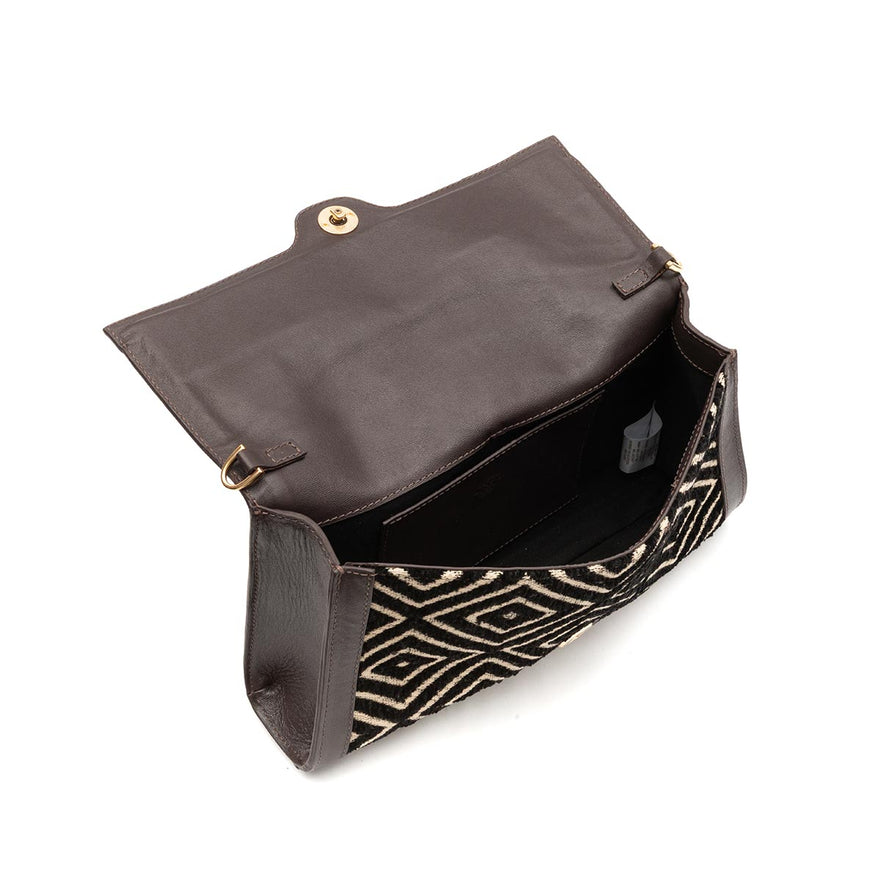 BOLSA TOP HANDLE PEQUENA TAPECARIA BORDADA