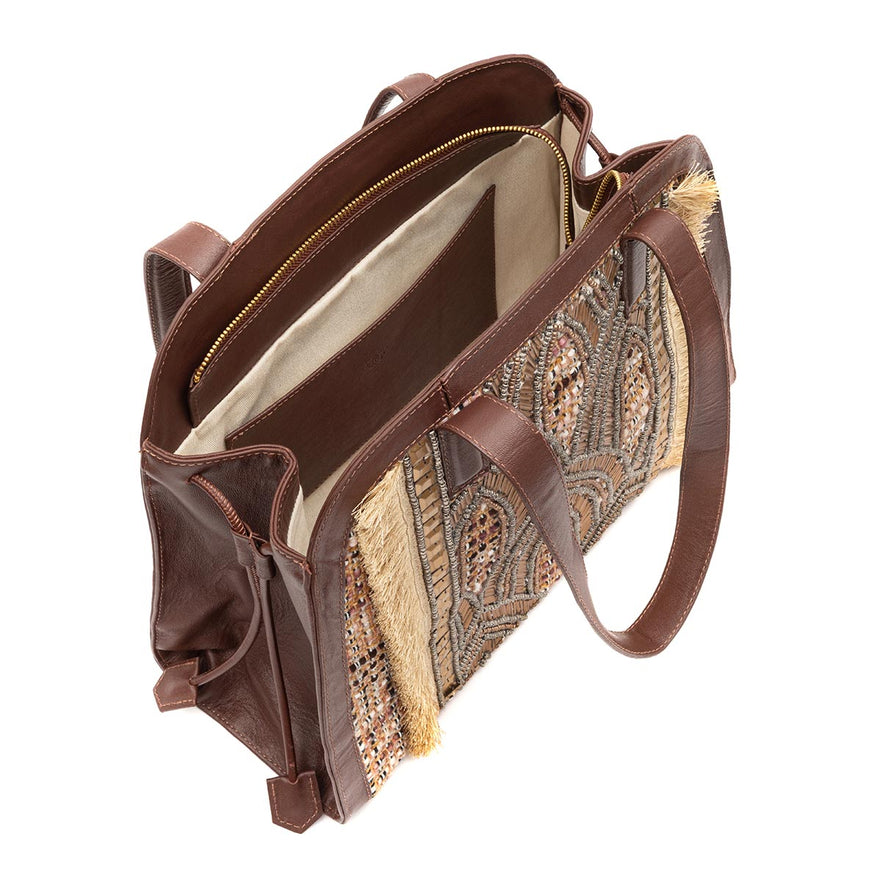 BOLSA TOTE TAPECARIA BORDADA