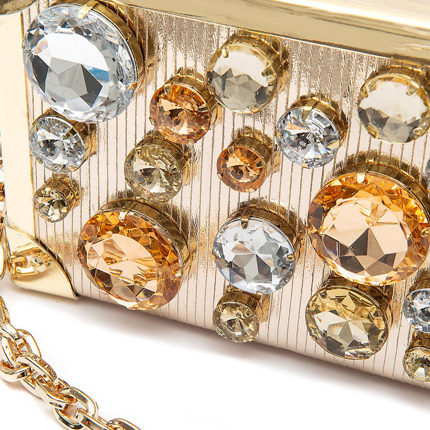 BOLSA CLUTCH  TRUNK PEQUENA METALIZADO COM CRISTAIS OURO