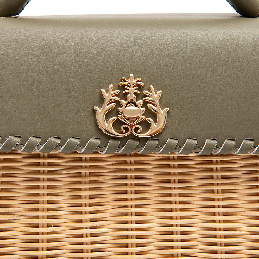 BOLSA SELENE TOP HANDLE MEDIA RATTAN E COURO AZEITE