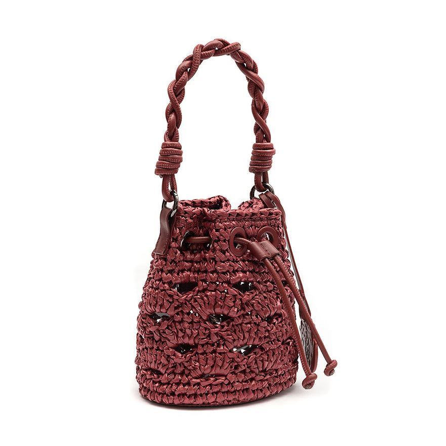 BUCKET MONOGRAMA SOFT PEQUENA  CHERRY/RÁFIA BURGUNDY
