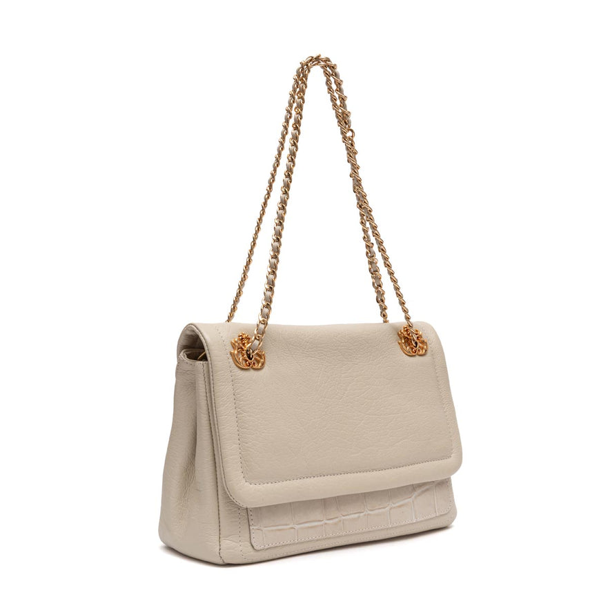 BOLSA FLAP PETRA MÉDIA COURO MARSHMALLOW